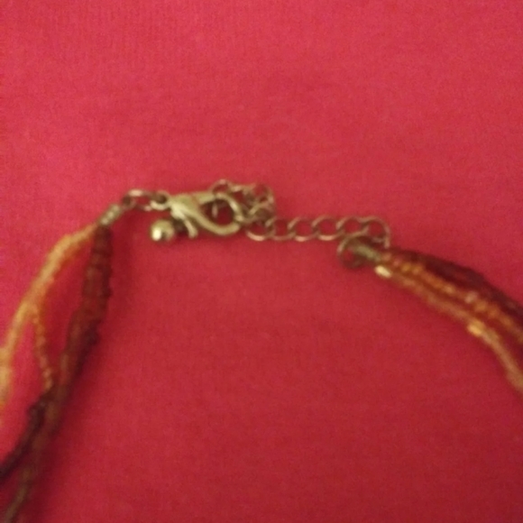 J388 Goldtone Shell Statement - Picture 5 of 7